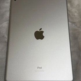 iPad 第7世代 32GB シルバー Wi-Fiモデル