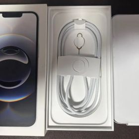 【超美品】iPhone16e ホワイト 128GB バッテリー100%付属品完備
