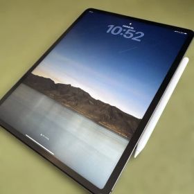 【セルラーモデル】iPad Pro 12.9 第5世代 128GB ペン付