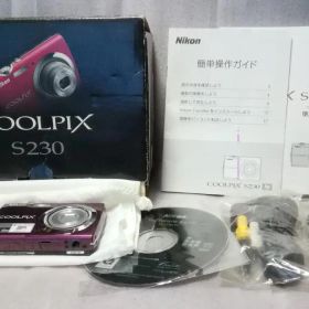 NIKON デジタルカメラ COOLPIX S230 極美品 付属品９点セット