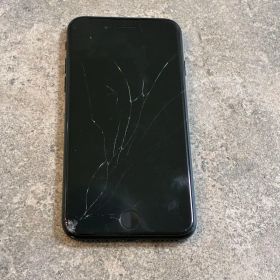 iPhone SE ジャンク品