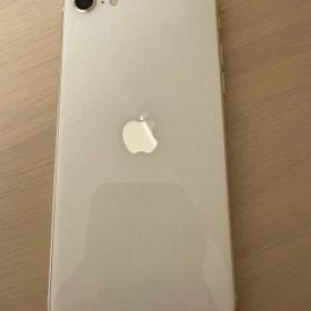 iPhone SE 第3世代 ホワイト 本体 画面ひび割れあり