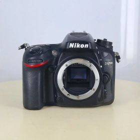 【中古】 (ニコン) Nikon D7200 ボディ【中古カメラ デジタル一眼】 ランク：B
