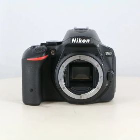 【中古】 (ニコン) Nikon D5500 ボディ ブラック【中古カメラ デジタル一眼】 ランク：B