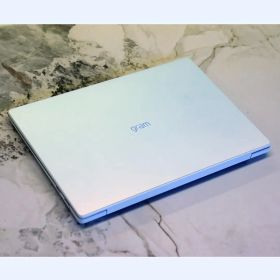 LG gram Style 14型 i7/16GB/512GB オーロラホワイト