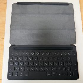 【ジャンク】iPad Pro 10.5スマートキーボード ブラック A1829