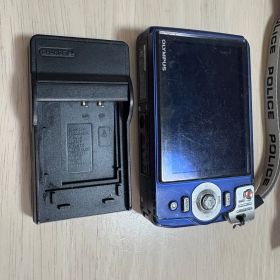 OLYMPUS オリンパス TOUGH TG-820 12 MEGAPIXELS ブルー コンパクトデジタルカメラ 防水カメラ