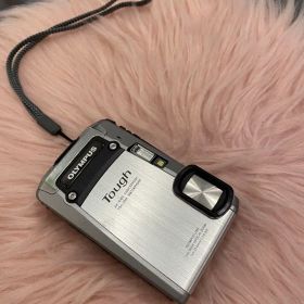 OLYMPUS TG-820 Tough 防水 耐衝撃 アウトドア デジカメ