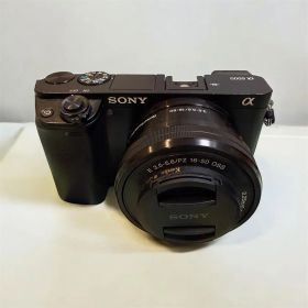 SONY α6000 E 16-50mmレンズ（バッテリー２個付き）
