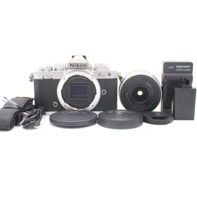 ショット数4658！■美品■ Nikon ミラーレス一眼カメラ Z fc レンズキット NIKKOR Z DX 16-50mm f/3.5-6.3 VR シルバー 付属 ZfcLK16-50SL ♯12102