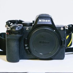 Nikon Z5 II ボディ(美品・即購入OK)