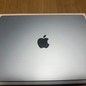 【ほぼ未使用】MacBook Air 13インチ,スカイブルー,M4, 2025