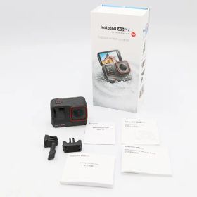 Insta 360 Ace Pro アクションカメラ CINSAAJA ライカ Leica 防水 箱【ww】【中古】5000004801100251