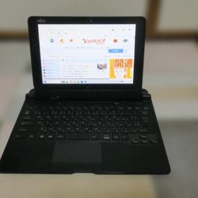 ARROWS Tab Q508/SE 4GB 128GBとキーボードのおまけ付き