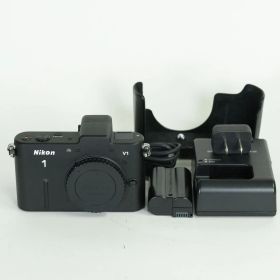 [美品] Nikon Nikon1 V1 ボディ ブラック