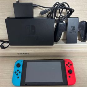 Nintendo Switch 本体 赤/青