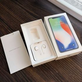 【純正・未使用】iPhoneX 空き箱 ＋EarPods (Lightning)