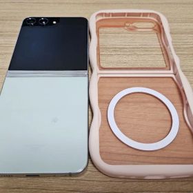 【美品】Galaxy z flip5 256GB SIMフリー 国内版