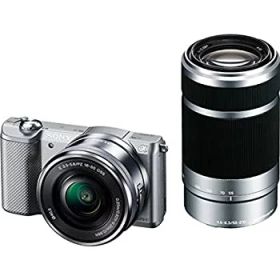 【中古】【非常に良い】SONY ミラーレス一眼 α5000 ダブルズームレンズキット シルバー ILCE-5000Y-S