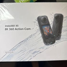 Insta360 X5 8Kアクションカメラ Essentials Bundle