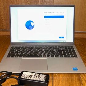 DELL Inspiron 15 3520 i3 8G 238GB Win11