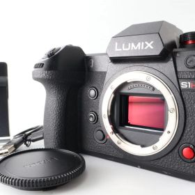 《 ショット数1035 回》パナソニック(Panasonic) フルサイズ ミラーレス一眼カメラ ルミックス S1H ボディ 2420万画素 ブラック DC-S1H-K