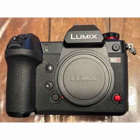 パナソニック(Panasonic)のPanasonic ミラーレス一眼 ボディ DC-S1H DC-S1H-K(ミラーレス一眼)