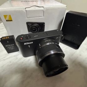 Nikon 1 J1 ミラーレスカメラ 10-30mmレンズキット