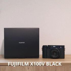 FUJIFILM X100V ブラック シャッター8500枚