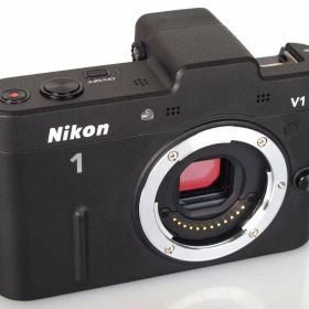 【中古】【非常に良い】Nikon ミラーレス一眼カメラ Nikon 1 (ニコンワン) V1 (ブイワン) ボディ ブラック N1 V1 BK