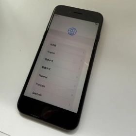 Apple iPhone SE ブラック 本体