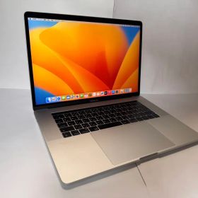 MacBook Pro 15インチ 2017 / i7 / 16GB/256GB