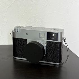 【撮影52枚美品】FUJIFILM X halfシルバー（X-HF1）付属品完備