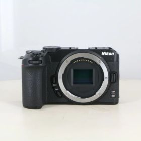 【中古】 (ニコン) Nikon Z 30 ボディ【中古カメラ デジタル一眼】 ランク：B