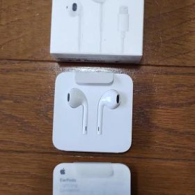 Apple EarPods Lightningイヤホン 純正