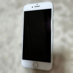 iPhone 7 32GB SIMロックあり シルバー KDDI 86%