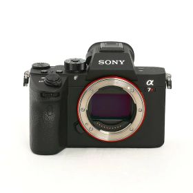 【中古】 (ソニー) SONY ILCE-7RM3 α7R III ボディ【中古カメラ デジタル一眼】 ランク：B