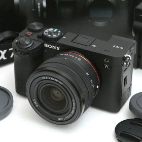 【中古】【美品】ソニー α7C II ILCE-7CM2L ズームレンズキット [ブラック]（センサー清掃済み） CA01-B5594-2S2 SONY ソニー α Eマウント ミラーレス フルサイズ 手ブレ補正 4K対応