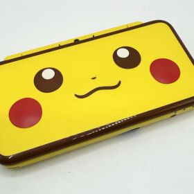 【中古 動作確認済】 Newニンテンドー2DS LL ピカチュウエディション Nintendo 任天堂 ゲーム ゲーム機 レトロ 携帯ゲーム機 一人時間 タッチパネル 懐かしい 平成 ゲーム ワイワイ