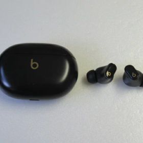 【中古品】Beats Studio Buds + ビーツ ノイズキャンセリング ワイヤレスイヤホン ブラック Beats by Dr. Dre 送料無料！