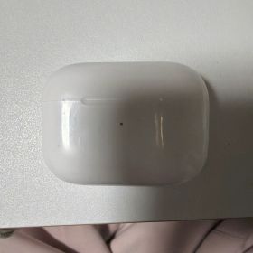 Apple AirPods pro 2 本体