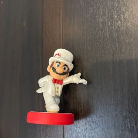 マリオ アミーボ 白いシルクハット