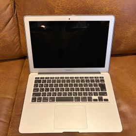 Macbook air 2015 corei5 13インチ 充放電回数39回