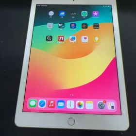 iPad 第6世代 128GB シルバー Cellular / SIMフリー ++923918