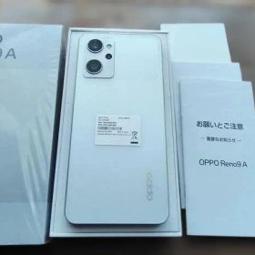 OPPO Reno9 A ムーンホワイト