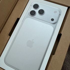 新品 Apple iPhone17promax 256GB SIMフリー ②