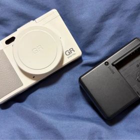 RICOH GR DIGITAL IV ホワイトエディション