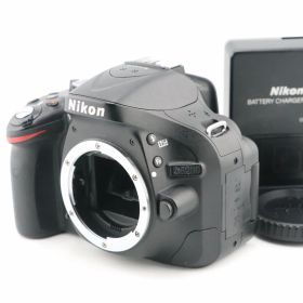 ★美品★ショット数16,428 回★ニコン NIKON D5200 ボディ 充電器付★ W0498＃4822
