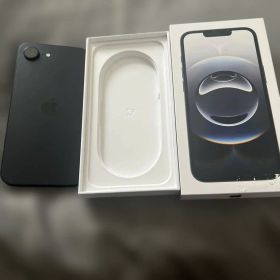 ほぼ新品 iPhone16e 128GB 18回充電100%BT SIMフリー