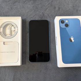 T*g様 Apple iPhone 13 ブルー 本体 美品